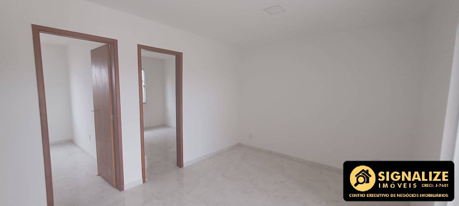 Casa à venda com 2 quartos, 65m² - Foto 9