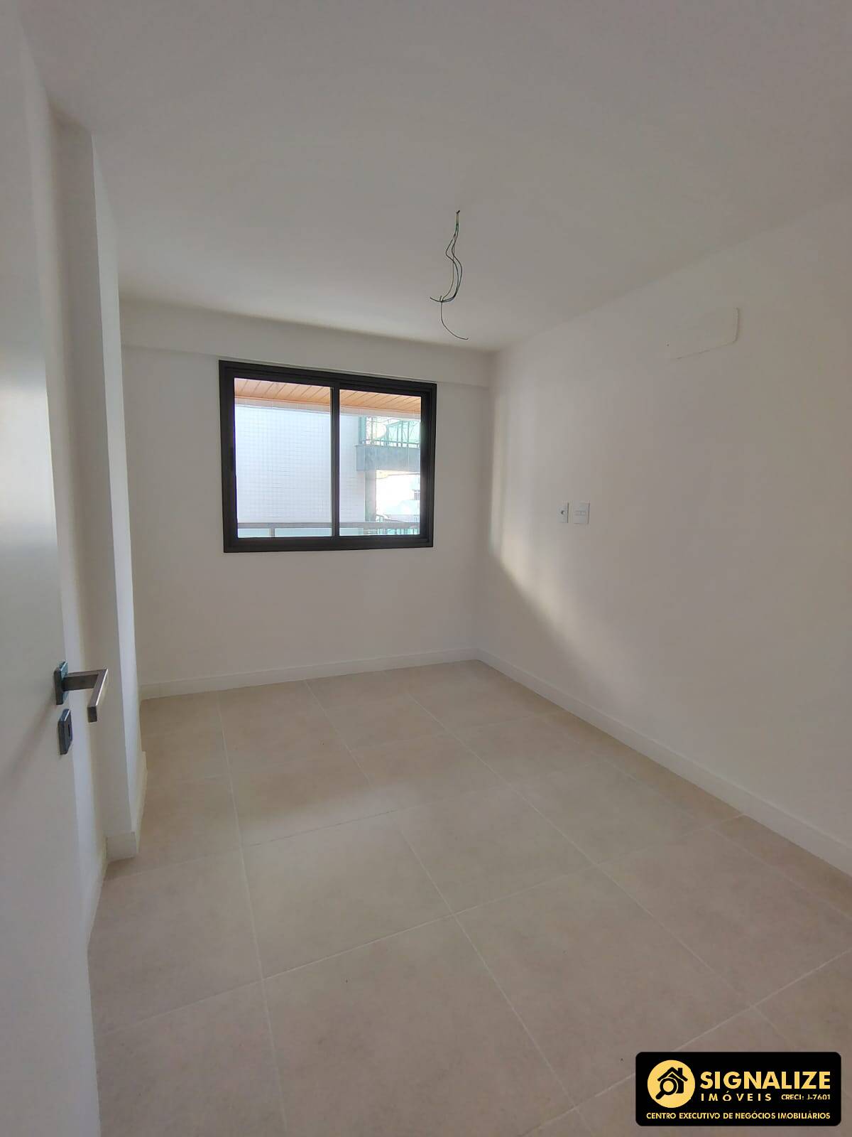 Apartamento à venda com 2 quartos, 84m² - Foto 3