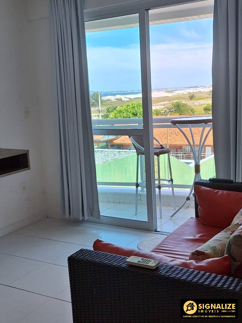 Apartamento à venda com 2 quartos, 90m² - Foto 2