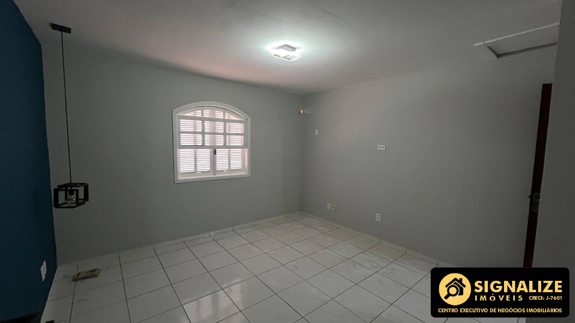 Casa à venda com 2 quartos, 80m² - Foto 12