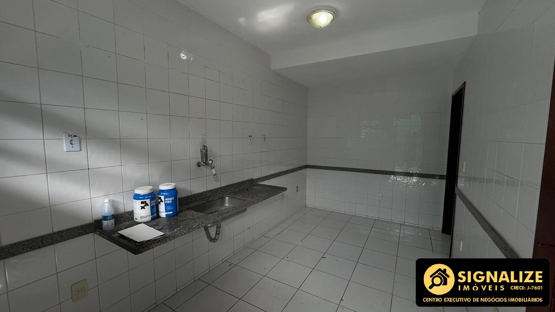 Casa à venda com 2 quartos, 80m² - Foto 19