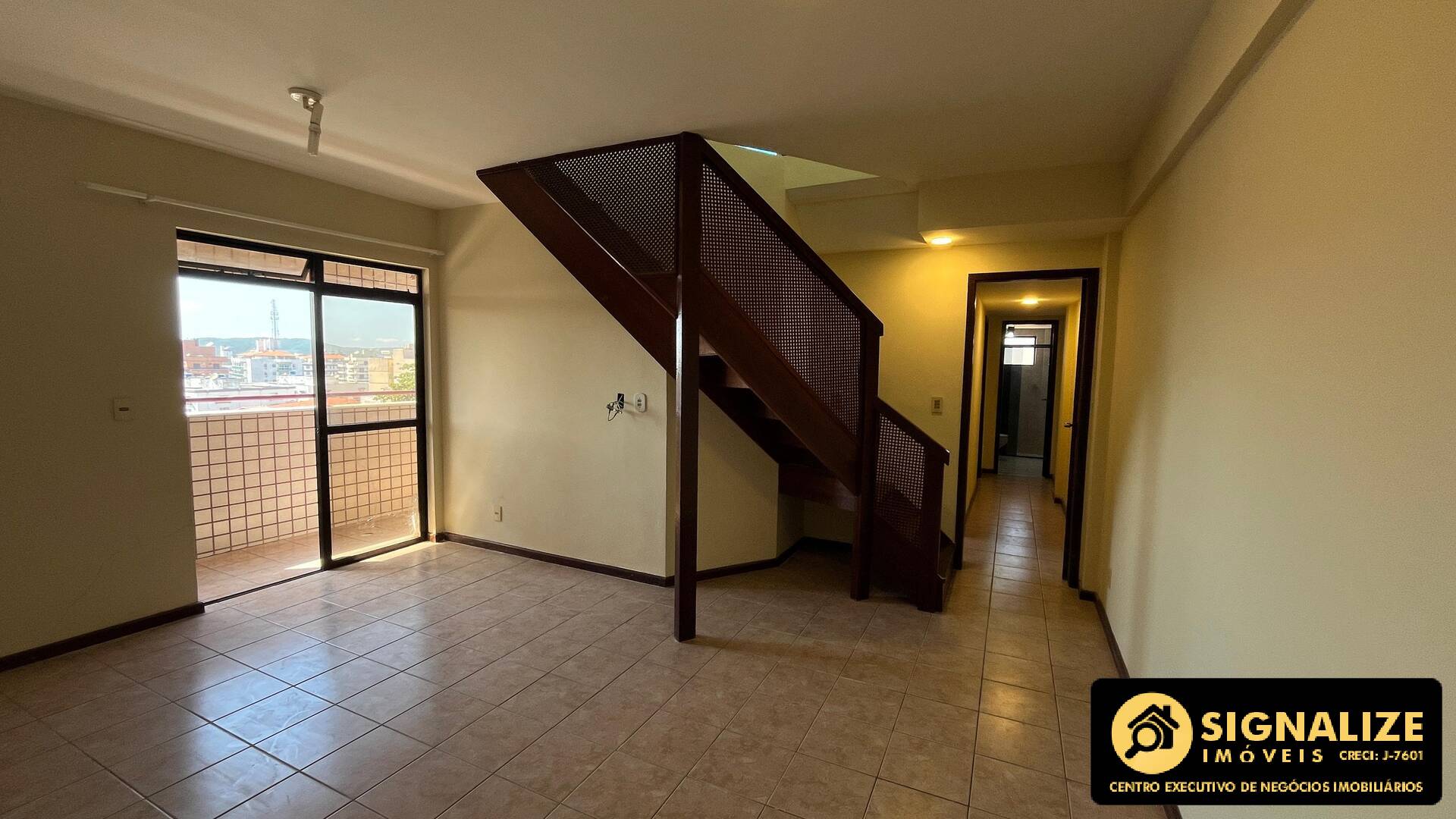 Cobertura à venda com 3 quartos, 180m² - Foto 1