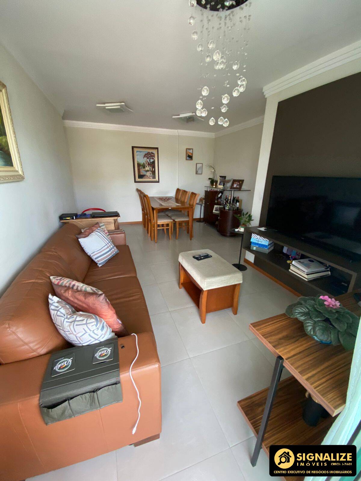 Apartamento à venda com 3 quartos, 131m² - Foto 2
