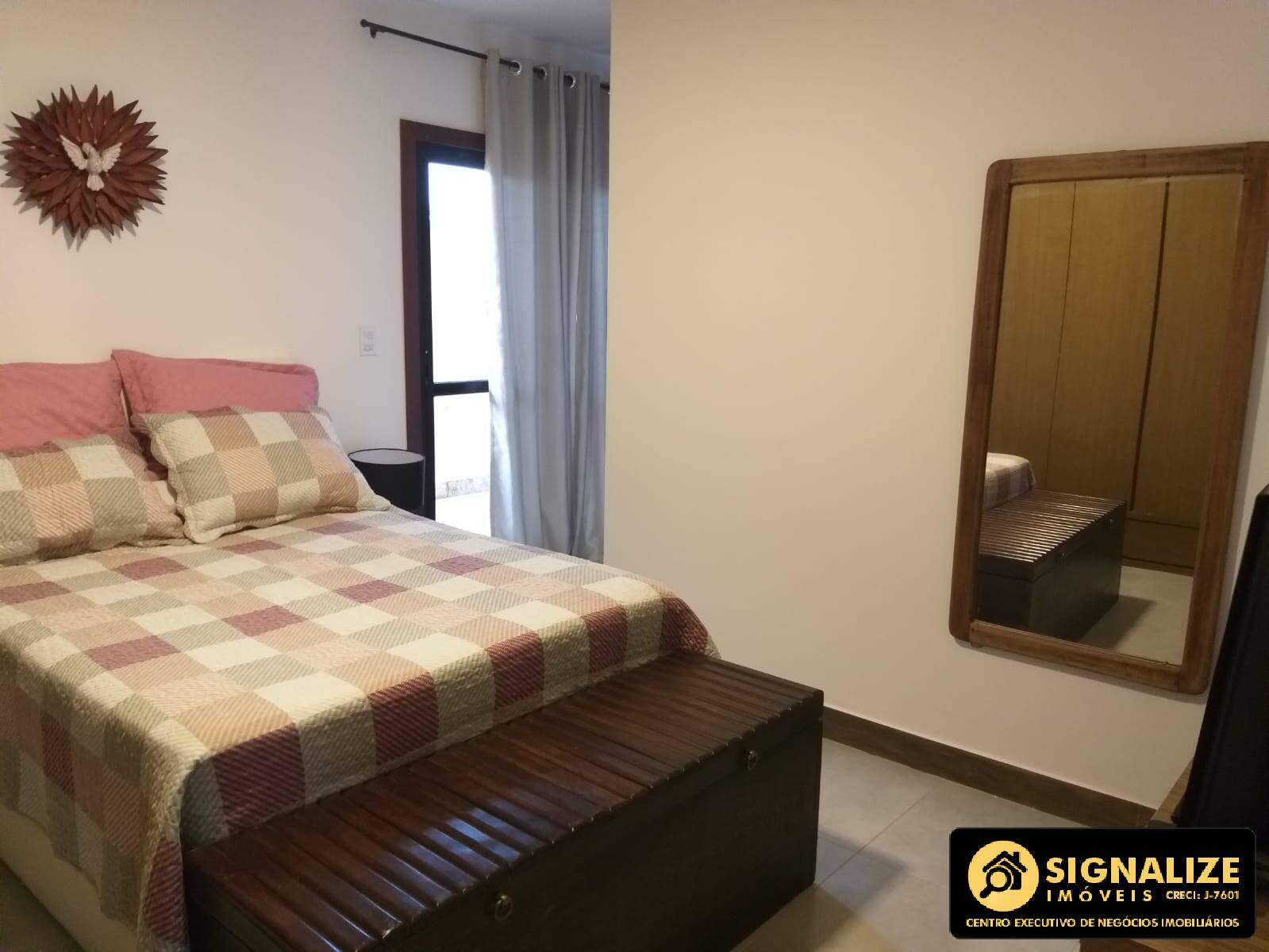 Casa de Condomínio para alugar com 4 quartos, 252m² - Foto 8