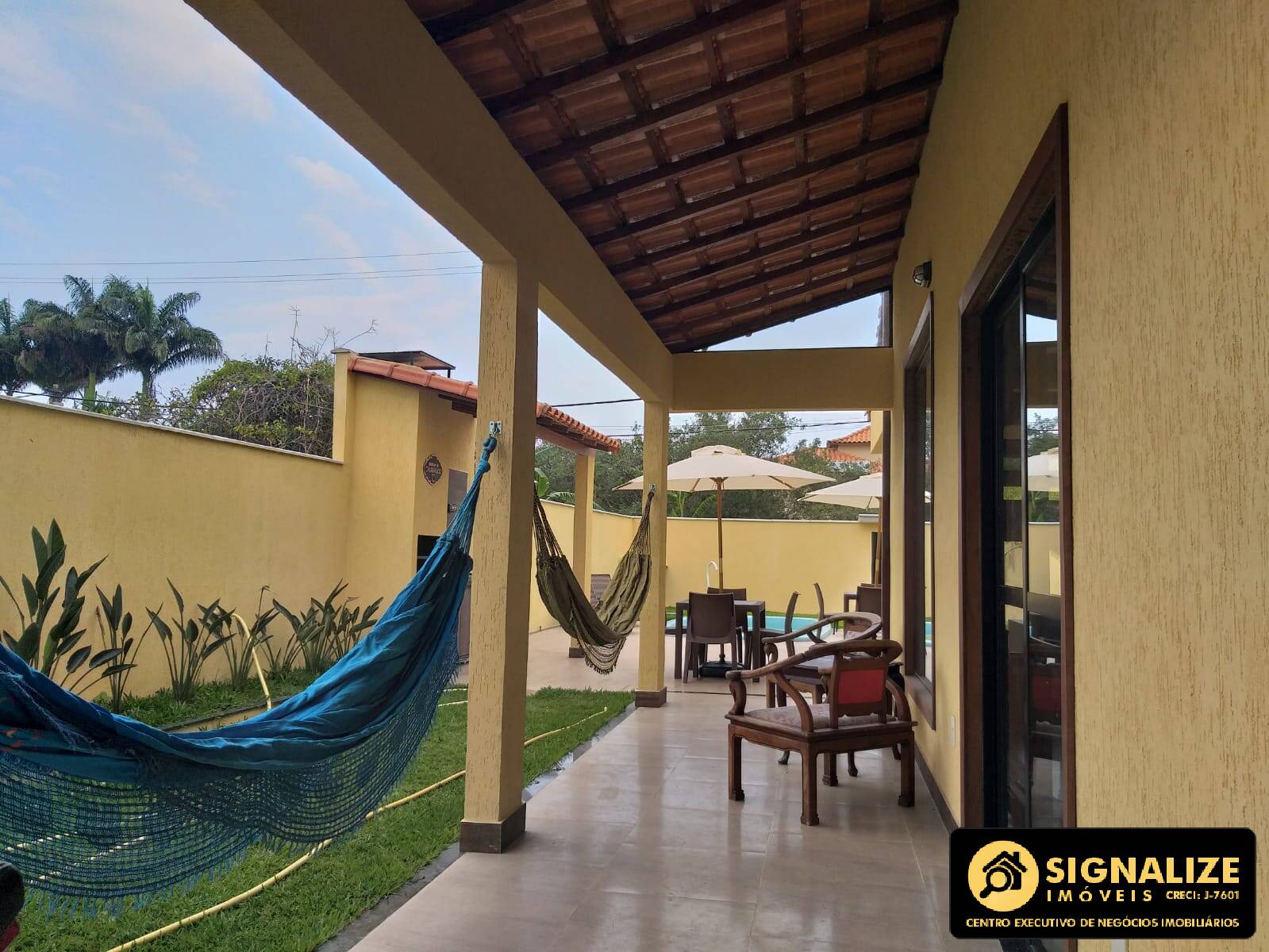 Casa de Condomínio para alugar com 4 quartos, 252m² - Foto 10