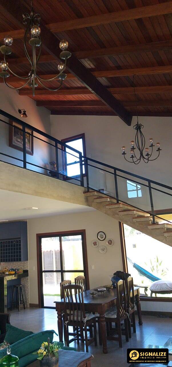 Casa de Condomínio para alugar com 4 quartos, 252m² - Foto 15