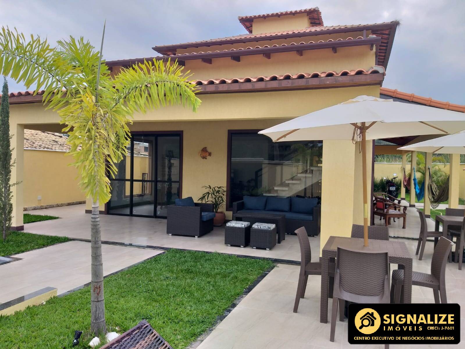 Casa de Condomínio para alugar com 4 quartos, 252m² - Foto 28